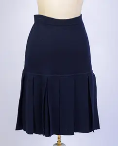 CHANEL BOUTIQUE WOOL SKIRT, SIZE 44.