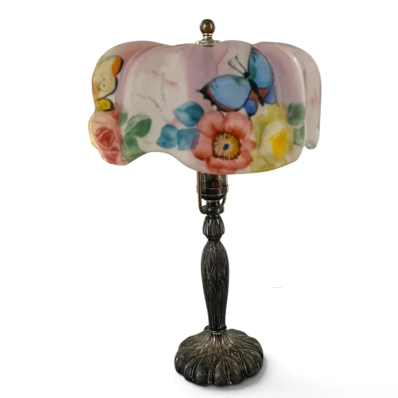 Pairpoint Butterfly Puffy Boudoir Lamp from auction in Aberdeen, Mississippi — image 5