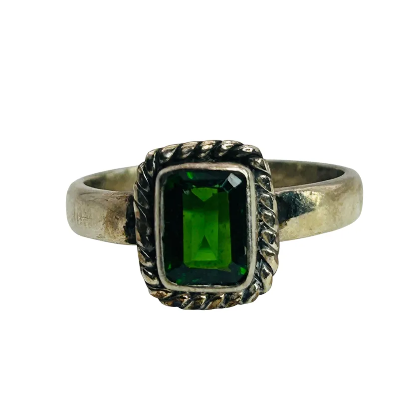 Sterling Emerald Ring Sz 6 from auction in Ravenna, Ohio — image 6