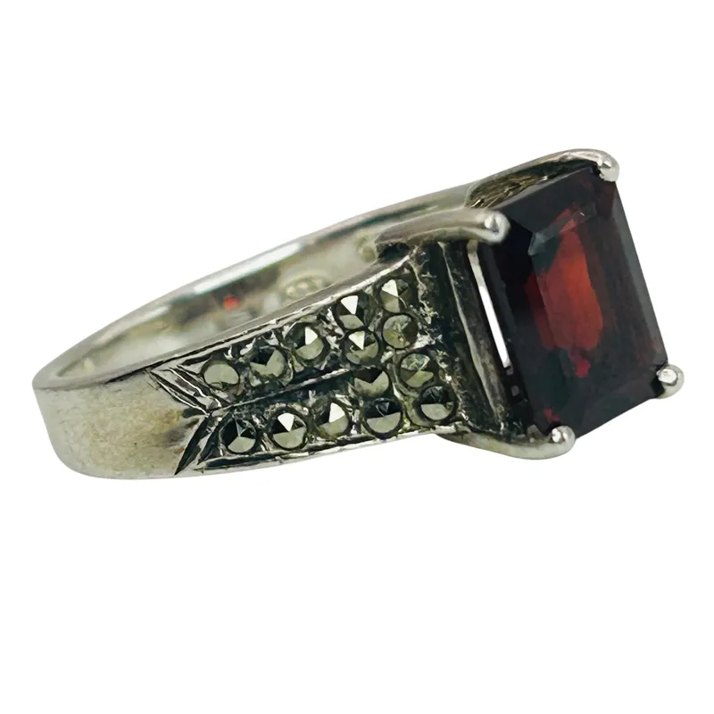 Sterling Garnet Marcasite Ring Sz 9 from auction in Ravenna, Ohio — image 33