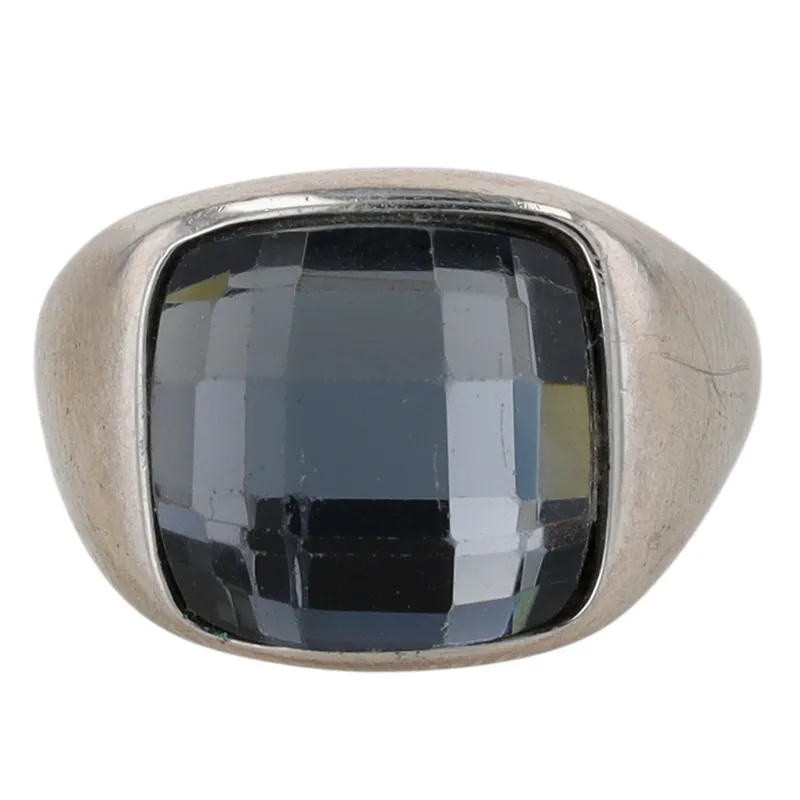 Lia Sophia Silver Tone Black Glass Stone Ring Size 5.5 from auction in Ravenna, Ohio — image 32