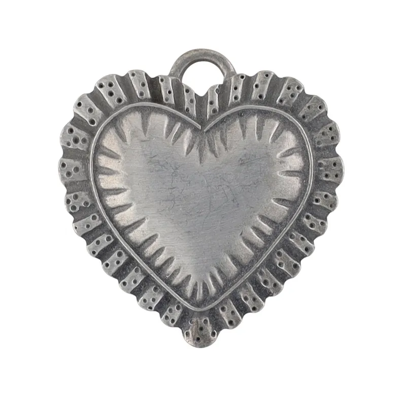 Longaberger Pewter Sweet Heart Pendant from auction in Ravenna, Ohio — image 39