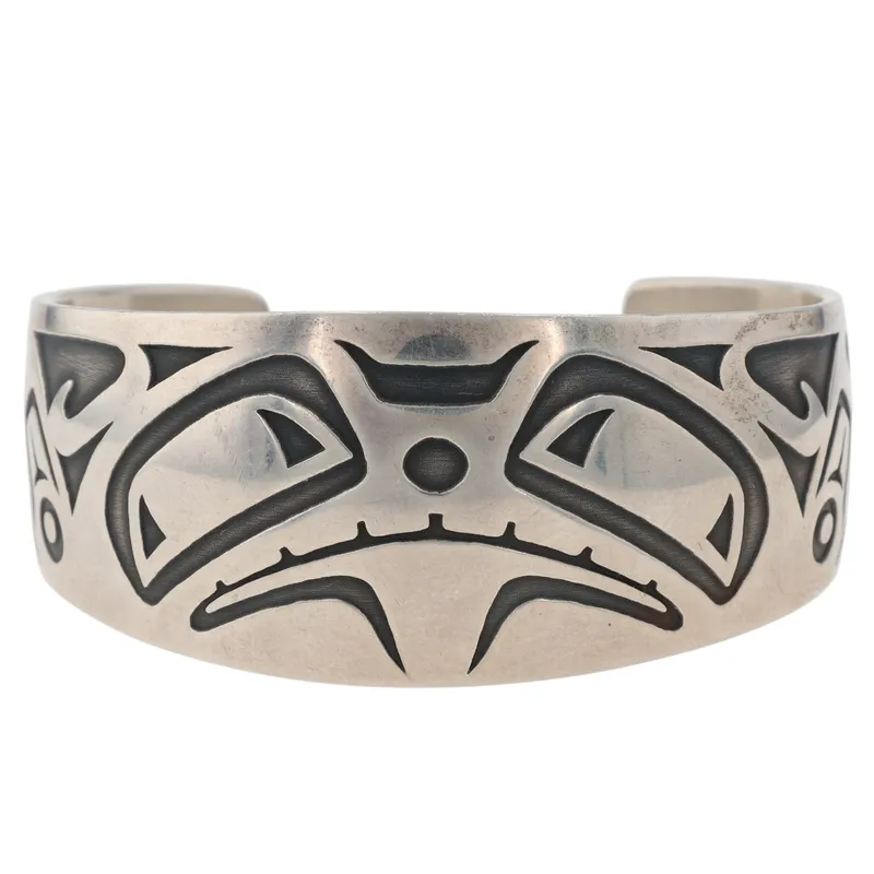 Danny Dennis First Nations Northwest Coast Motif Cuff Bracelet from auction in Ravenna, Ohio — image 41
