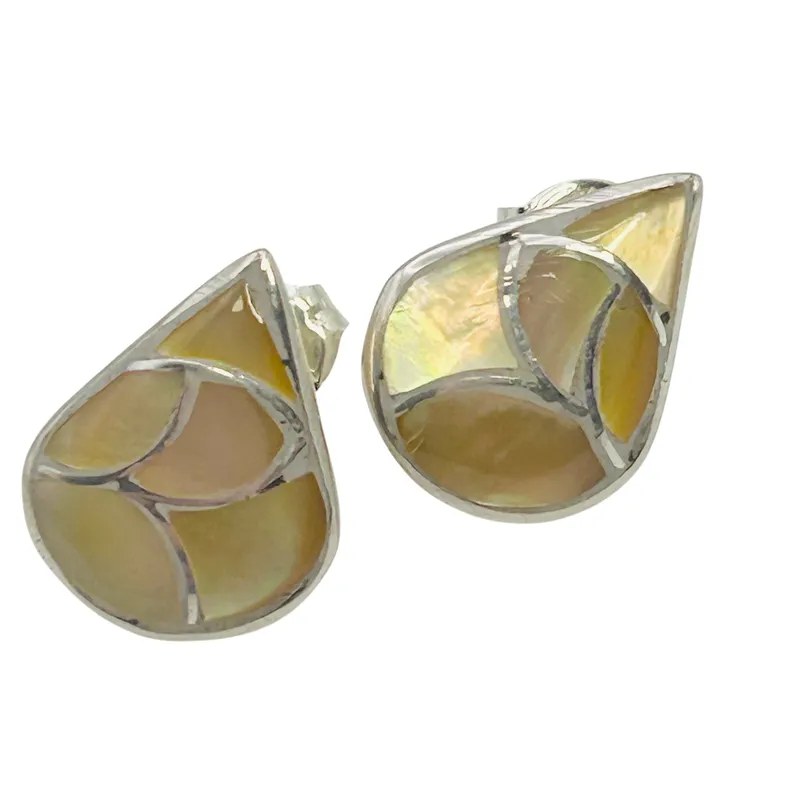 Karen Lalio Zuni Sterling Yellow Shell Earring from auction in Ravenna, Ohio — image 26