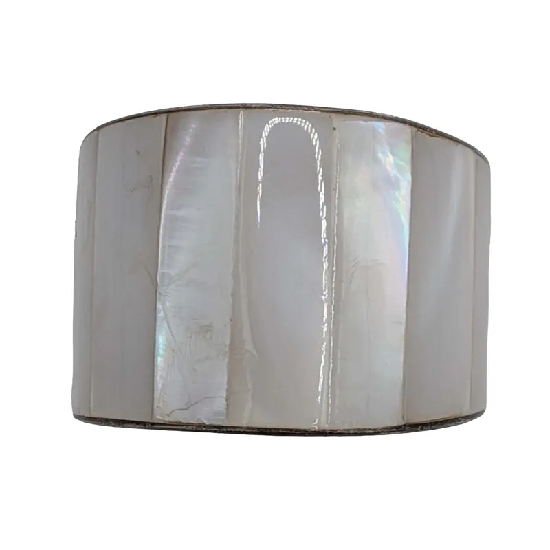 Signed Sterling Silver Mother Of Pearl Ring Sz. 8 from auction in Ravenna, Ohio — image 34