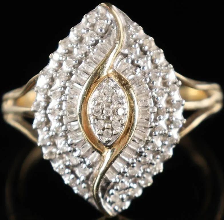 10K YELLOW GOLD DIAMOND CLUSTER LADIES RING from auction in Tallahassee, Florida — image 25