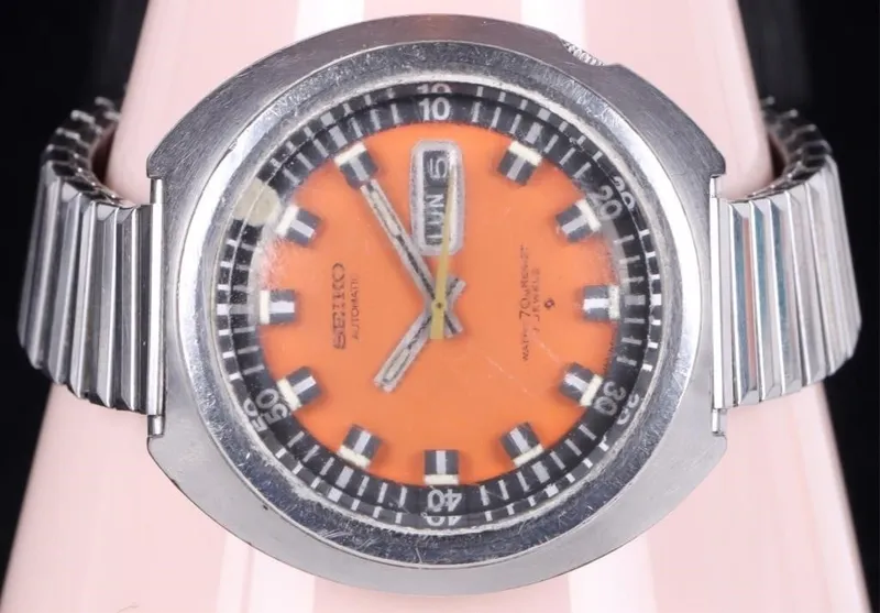 VINTAGE SEIKO 17 JEWELS AUTOMATIC WATCDH 6106-7107 from auction in Tallahassee, Florida — image 36