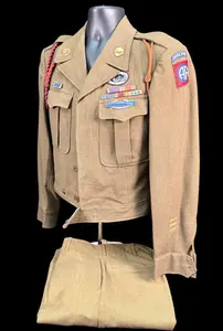 Named 82nd Airborne M1944 Ike Jacket, CIB, Glider