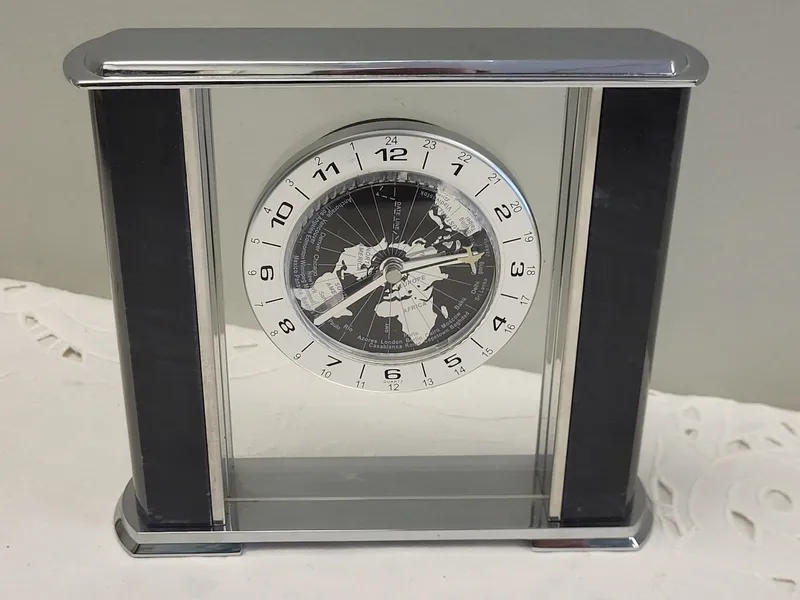 marble base world time clock Danbury? from auction in wilmington , North Carolina — image 2