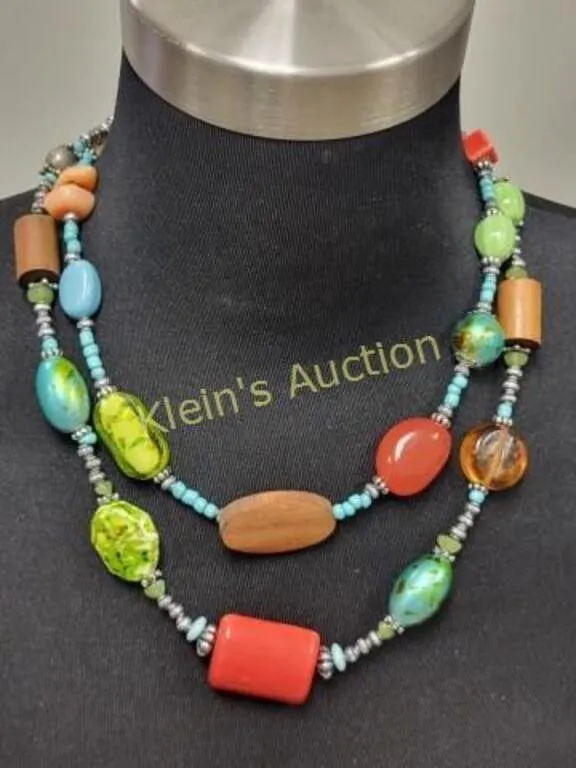 multi glass & wood necklace from auction in wilmington , North Carolina — image 36