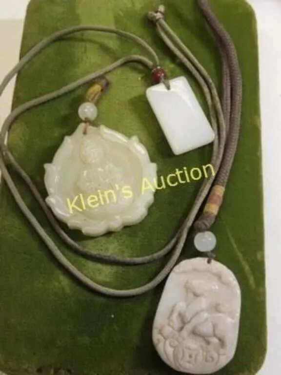 lot of 3 carved pendants Jade? from auction in wilmington , North Carolina — image 43