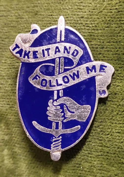 sterling silver WWII army infantry pin from auction in wilmington , North Carolina — image 10