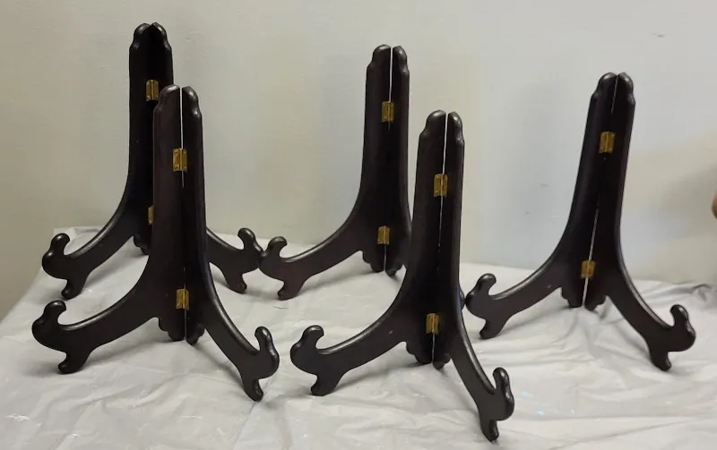 solid mahogany 12" tall art display stand 5 x bid from auction in wilmington , North Carolina — image 42