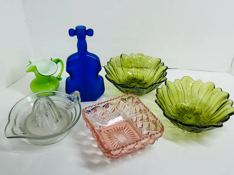 VARIOUS MAKERS, ASSORTED GLASSWARE, 20TH CENTURY from auction in BETHESDA, Ohio — image 22