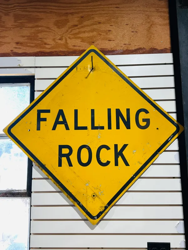 WV DOH METAL FALLING ROCK SIGN, 1987 from auction in BETHESDA, Ohio — image 42