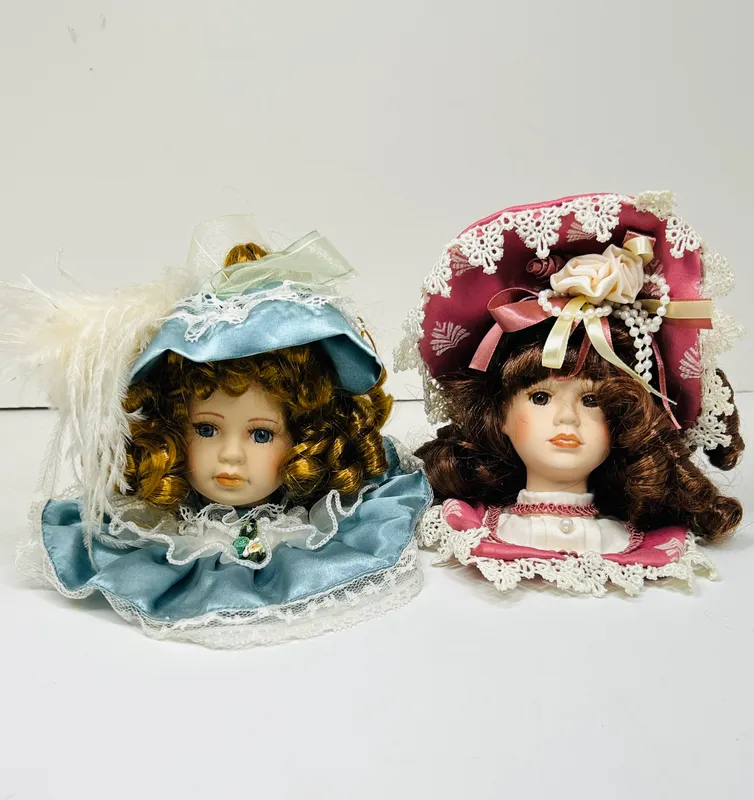 DANDEE PAIR PORCELAIN DOLL BUSTS 1990S from auction in BETHESDA, Ohio — image 9