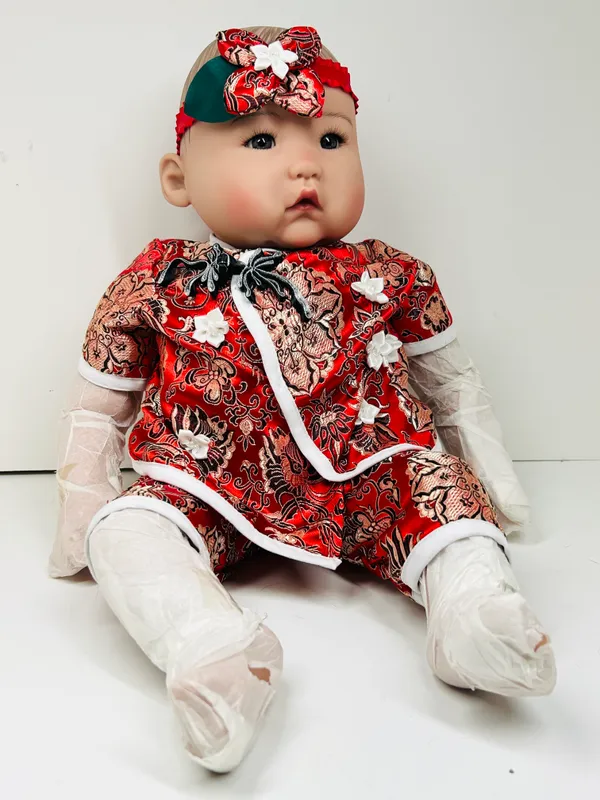 PARADISE GALLERIES MEI DOLL, MODERN from auction in BETHESDA, Ohio — image 15