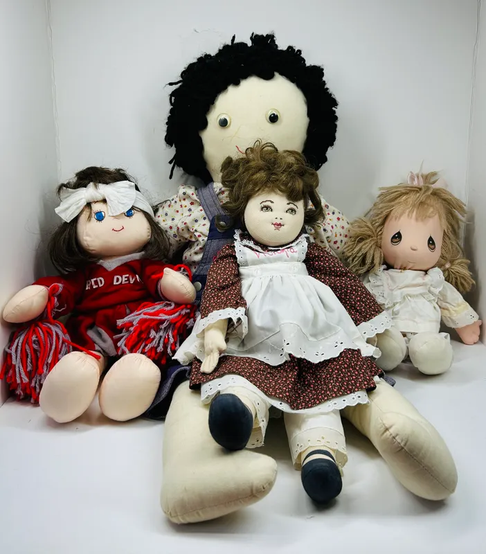 APPLAUSE AND CLOTH DOLLS, 1980S from auction in BETHESDA, Ohio — image 25