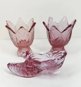 FENTON PINK GLASS SLIPPER AND TULIPS, 1990S