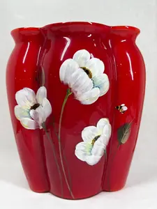 FENTON STACY WILLIAMS 1/40 TRILOBED RED VASE