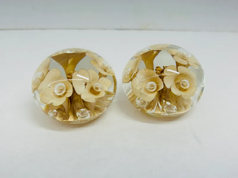 BOYD GLASS PAPERWEIGHTS, VINTAGE from auction in BETHESDA, Ohio — image 24