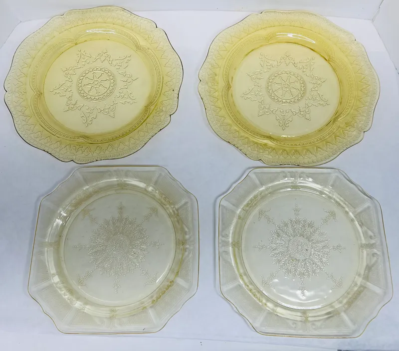 FEDERAL HOCKING AMBER GLASS PLATES 1930S from auction in BETHESDA, Ohio — image 48