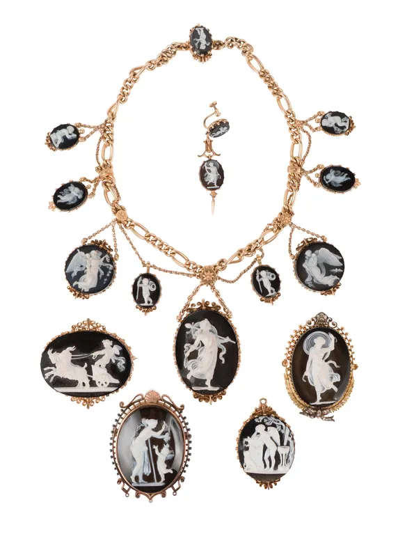 Antique Ten Hardstone Cameo Swag Necklace from auction in Bloomfield, New Jersey — image 41