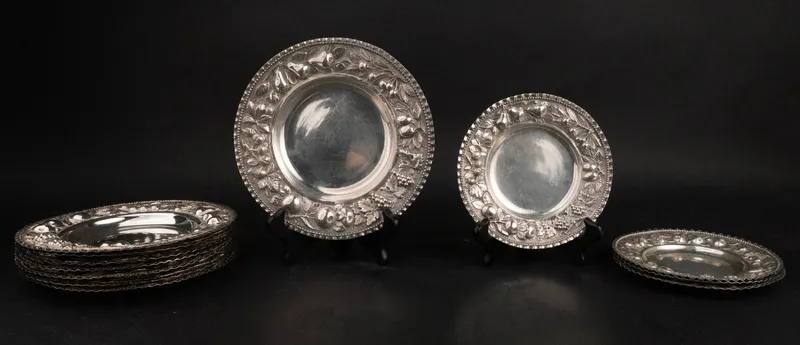 Twelve 800 Silver Fruit Decorated Dessert Plates from auction in Bloomfield, New Jersey — image 6