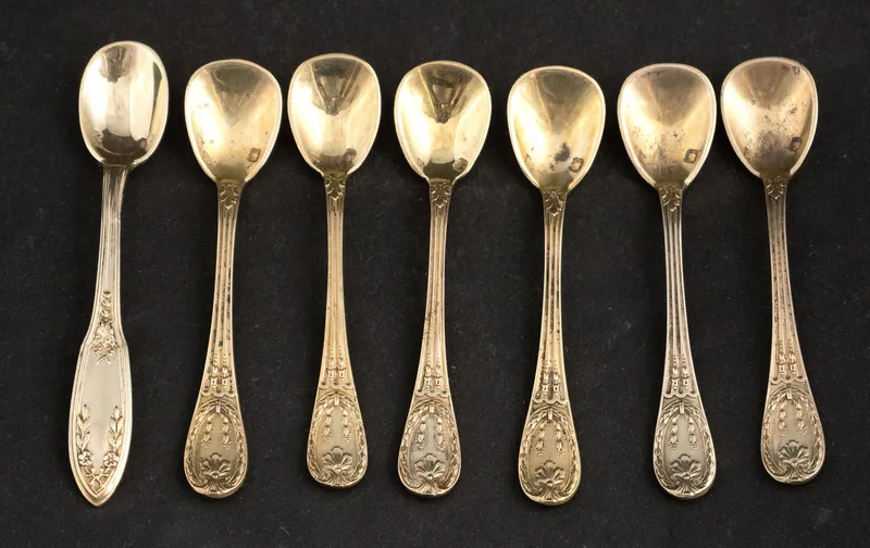 Six Odiot French Gilt Silver Salt Spoons from auction in Bloomfield, New Jersey — image 24