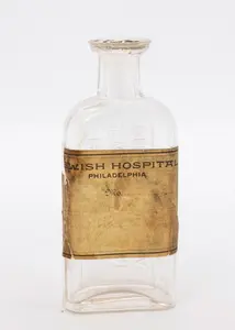 A RARE GLASS ANTIQUE MEDICINE BOTTLE FROM THE PHILADELPHIA JEWISH HOSPITAL.