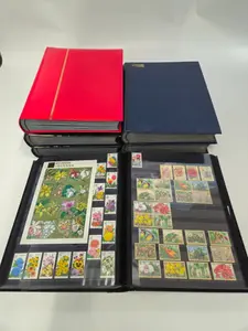 A LARGE WORLD MINT STAMP COLLECTION - FLOWERS FRUITS AND EXOTICA