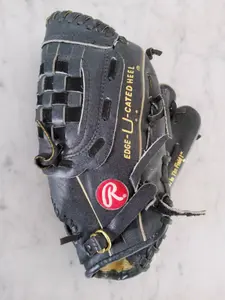 Rawlings RBG70B Baseball Glove with U-Cated Heel