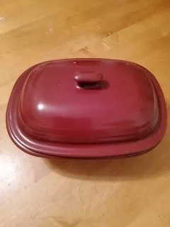 Pampered Chef Red Stoneware Baking Dish With Lid from auction in Covington, Louisiana — image 30