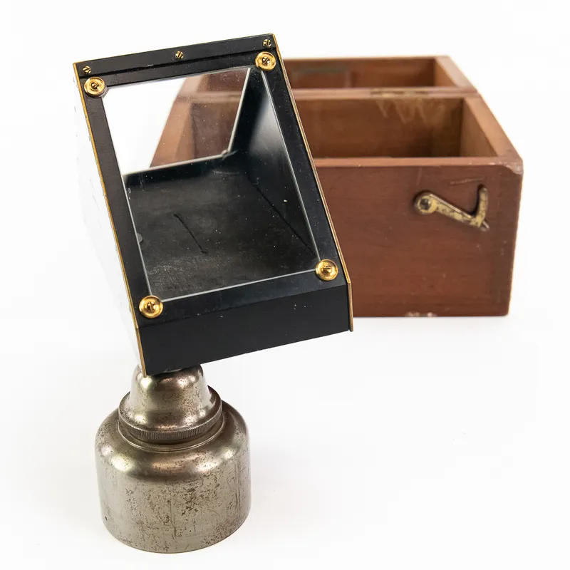 Heath & Co. Antique Artificial Horizon from auction in Union, Illinois — image 42