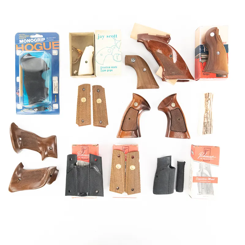 10 Pairs of Vintage Handgun Grips from auction in Union, Illinois — image 6