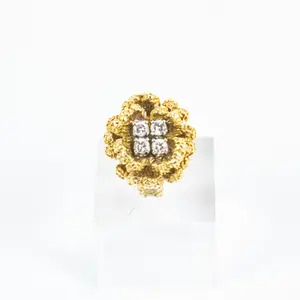 Ladies Vintage 14k Diamond Accented Flower Ring