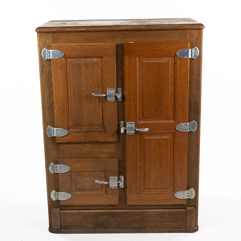 Early 20th Century Oak Ice Box Cabinet from auction in Union, Illinois — image 27