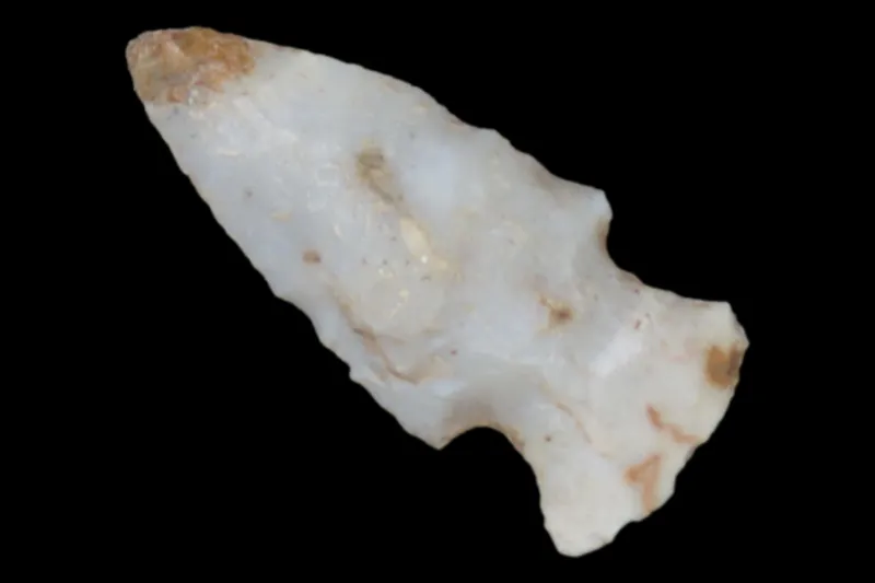 2" Archaic Point, Found in Iowa from auction in Quincy, Illinois — image 32