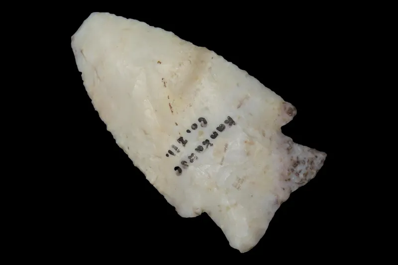 2 1/4" Hardin Point, Kankakee Co., Illinois from auction in Quincy, Illinois — image 45