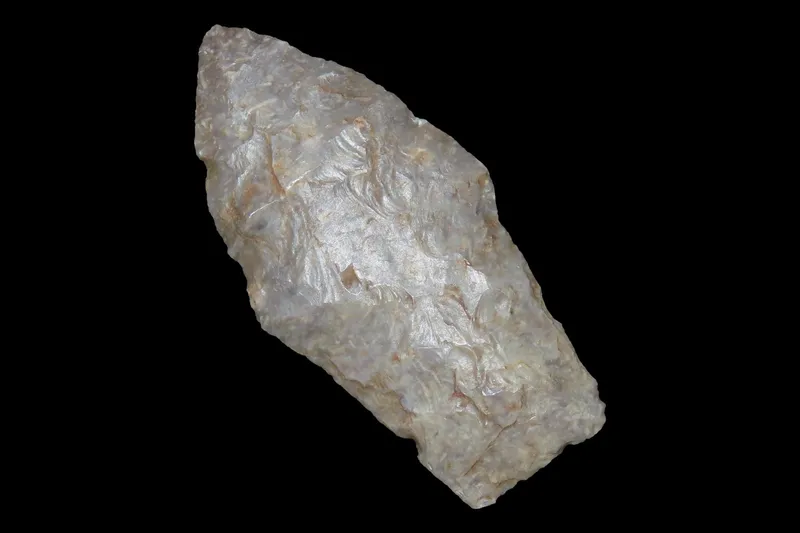 2" Hell Gap, Washington Co., Nebraska, Outstanding Glossy Chert with Nice Basal Grinding, Ex. Jeff Hipskind from auction in Quincy, Illinois — image 38