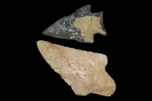 Lot of 2 Woodland Points, Dickson and Apple Creek, Ross Co., Ohio