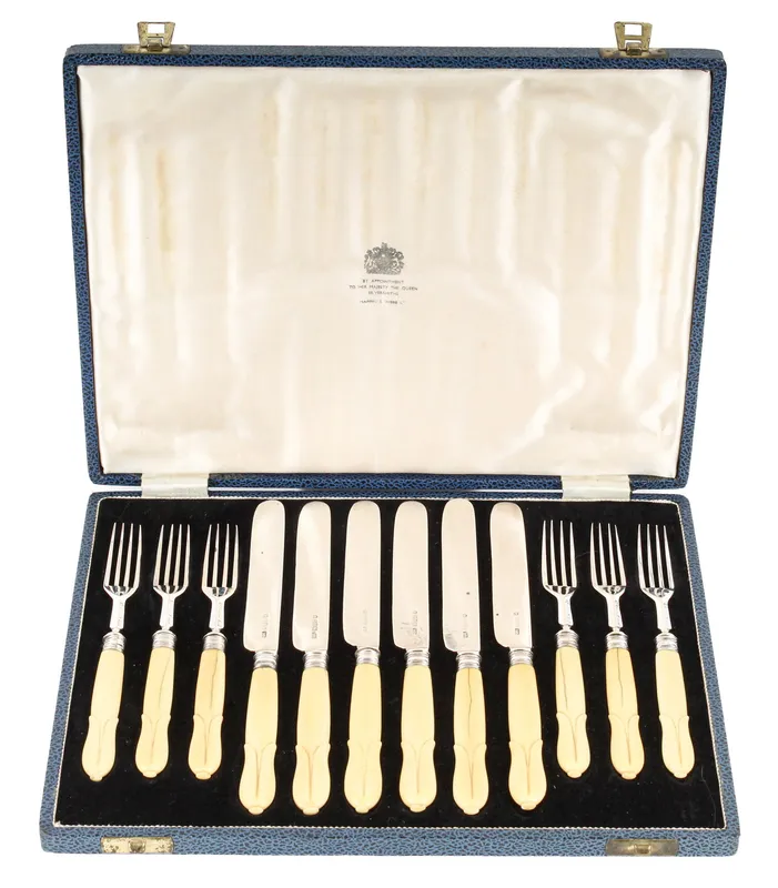 English Sterling Silver and Ivory Dessert Set from auction in West Chester, Pennsylvania — image 26