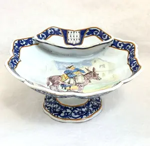 Porquier Beau Footed Coupe