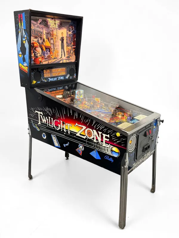Vintage "Twilight Zone" Bally Pinball Machine from auction in Saint Paul, Minnesota — image 11
