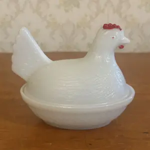 Vintage White Milk Glass Hen on Nest Covered Dish