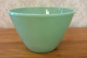 Fire-King Jadeite Green Milk Glass Splash Proof Mixing Bowl