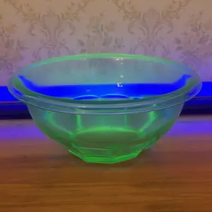 Hazel-Atlas Rest-Well Green Uranium Glass Mixing Bowl