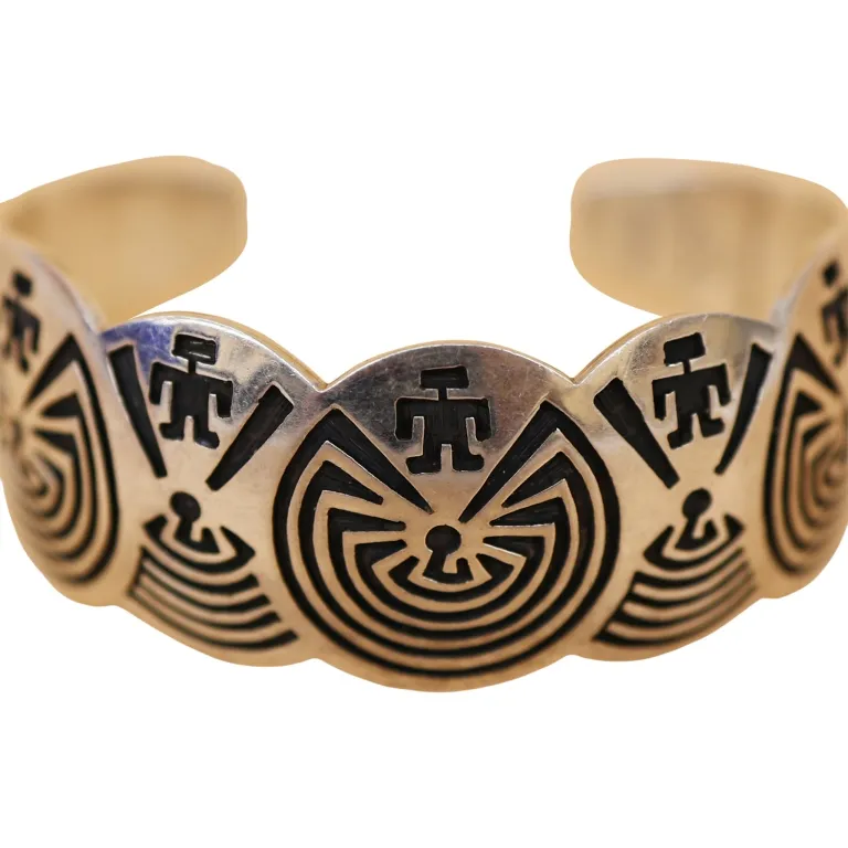 Sterling Fernando Puhuhefvaya Man in Maze Cuff from auction in Spring Valley, New York — image 18