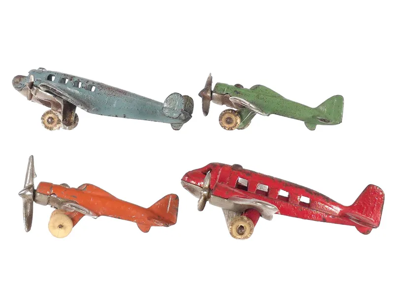 (4) Cast Iron Hubley Planes Assorted from auction in Myakka City, Florida — image 8