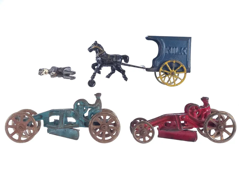 (3) Cast Iron Cars & Horse-Drawn Carriage from auction in Myakka City, Florida — image 43